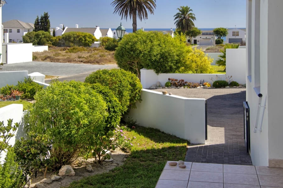 5 Bedroom Property for Sale in Shelley Point Western Cape